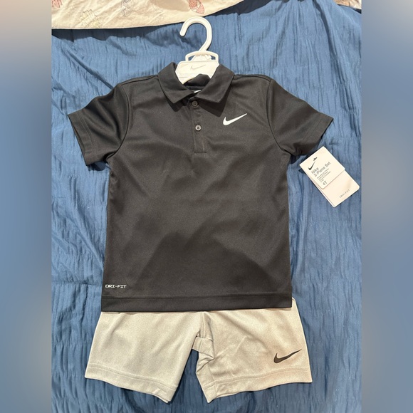 Nike toddler two piece set 4T NWT - Picture 1 of 6